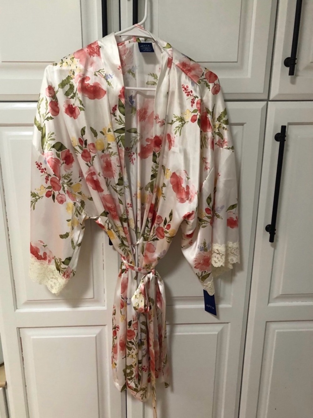 Apt. 9 floral robe